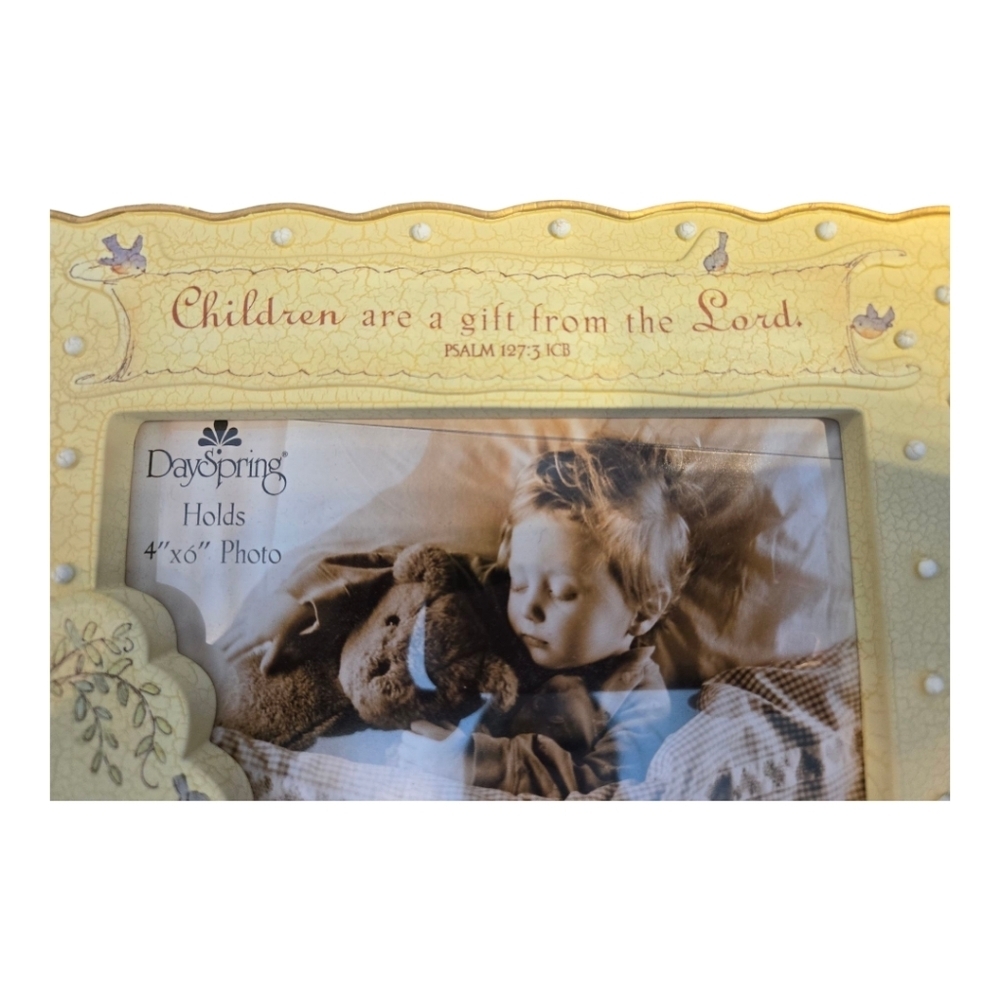 NWOT DaySpring Yellow Decorative Photo Frame - Picture 8 of 8